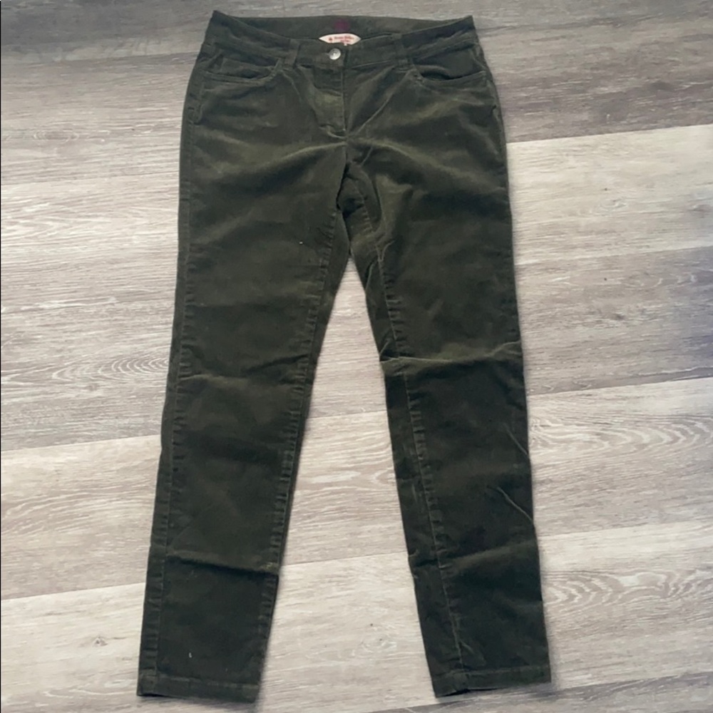 Dark green corduroy skinny pants